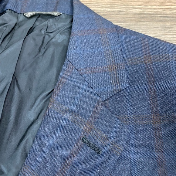 Barney’s New York Navy & Brown Plaid Sport Coat 40L